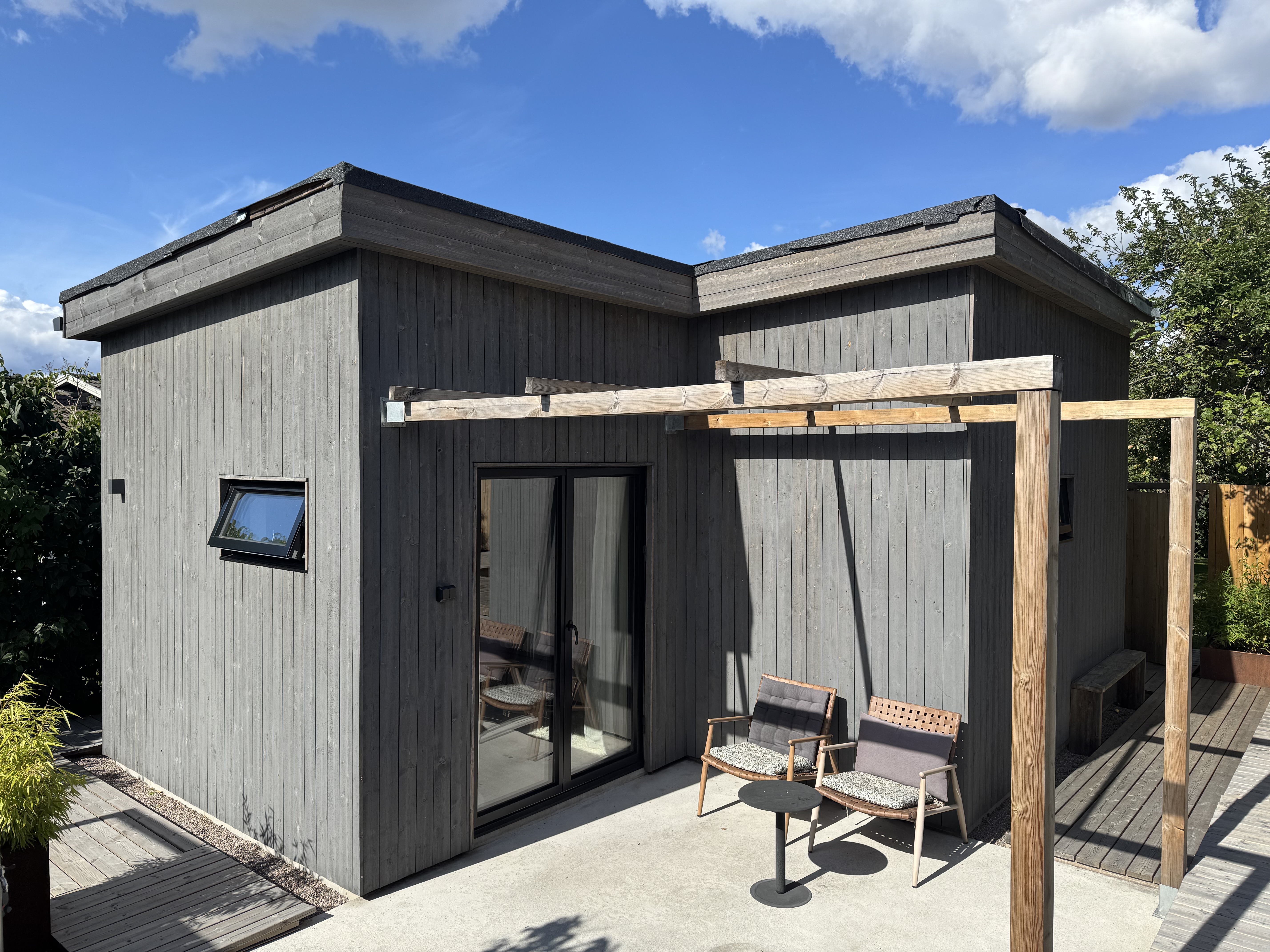 Harbor View Compact Home - vertical view